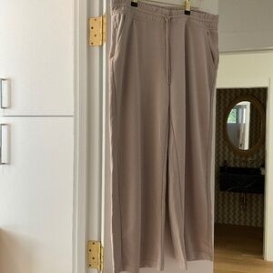 Women’s Athleta sweatpants size LG